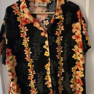 Paradise Bay Made in Hawaii Women's Button Down Shirt